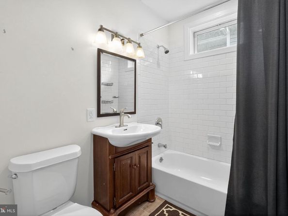 129 Old Soldiers Road, Cheltenham PA 19012