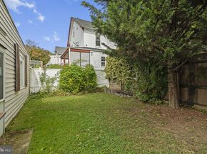 562 Leverington Avenue, Philadelphia PA 19128