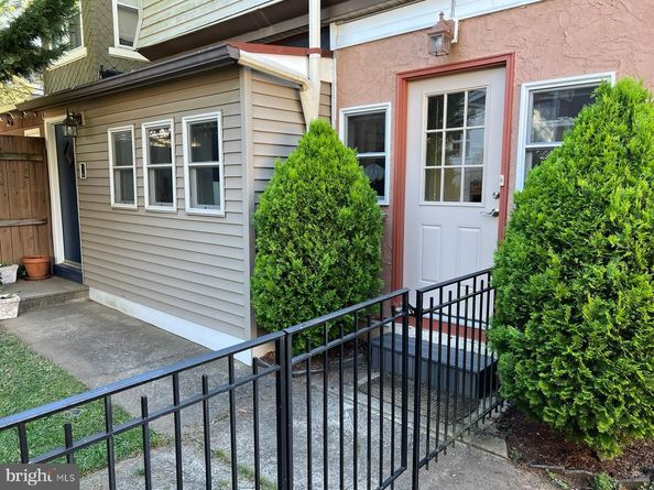 562 Leverington Avenue, Philadelphia PA 19128