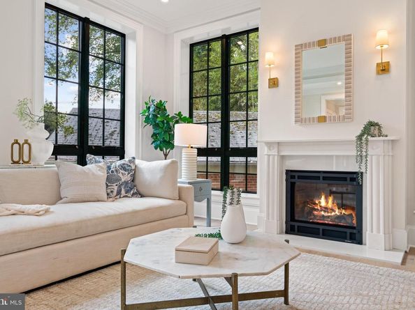 2850 Arizona Terrace NW, Washington DC 20016