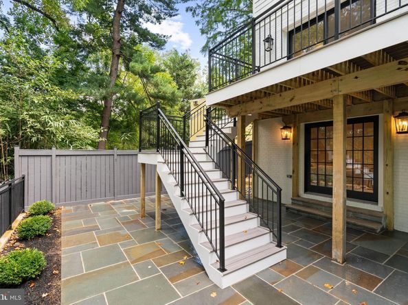 2850 Arizona Terrace NW, Washington DC 20016