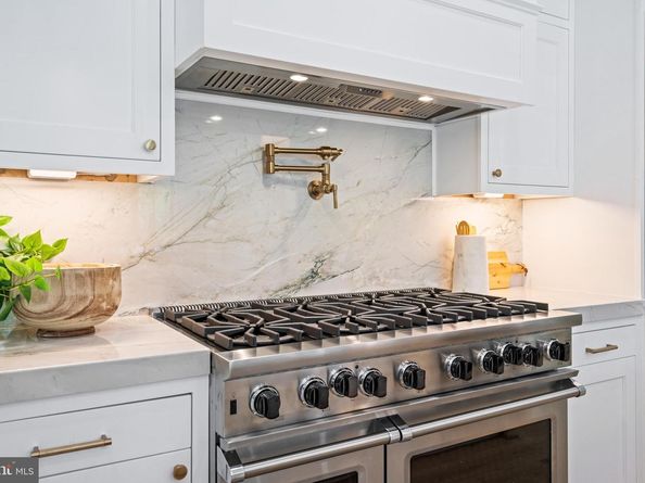 2850 Arizona Terrace NW, Washington DC 20016