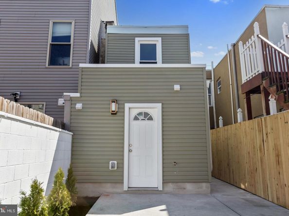 1226 S 22nd Street, Philadelphia PA 19146