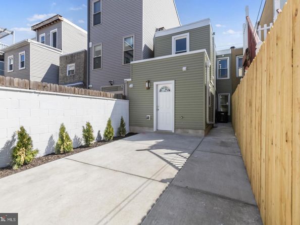 1226 S 22nd Street, Philadelphia PA 19146