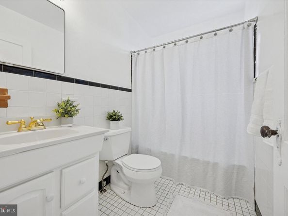 1228 Old Lane, Drexel Hill PA 19026