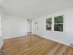 1228 Old Lane, Drexel Hill PA 19026