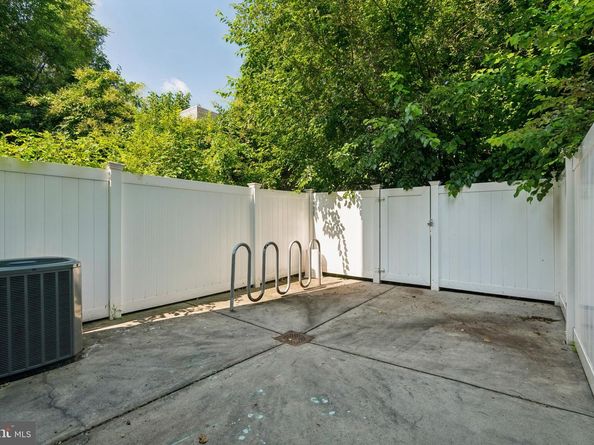 2258 N 12TH Street, Philadelphia PA 19133