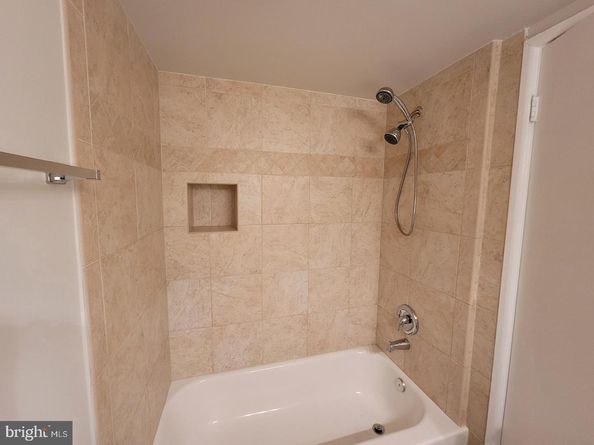 8002 Chanute Place 3, Falls Church VA 22042