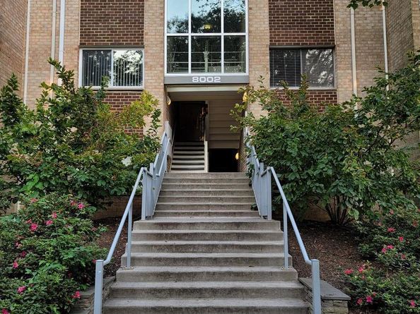 8002 Chanute Place 3, Falls Church VA 22042