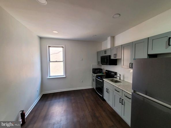 705 S 52nd Street, Philadelphia PA 19143