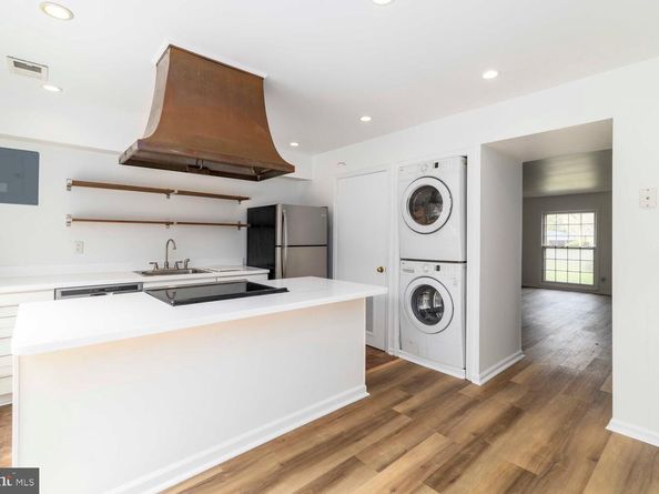 124 Macklenburg Drive, Penllyn PA 19422