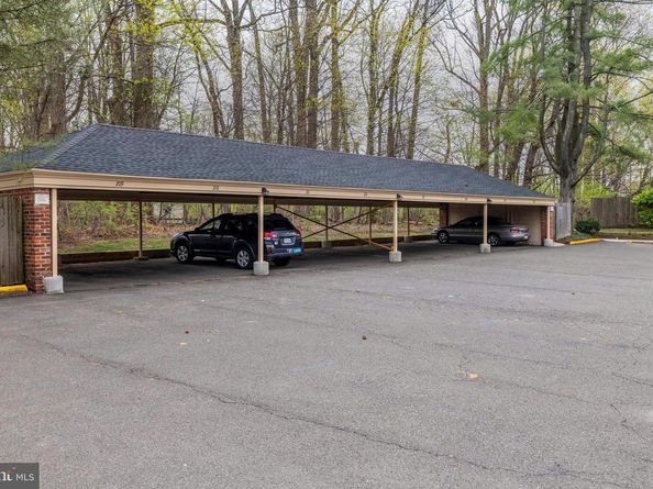 124 Macklenburg Drive, Penllyn PA 19422