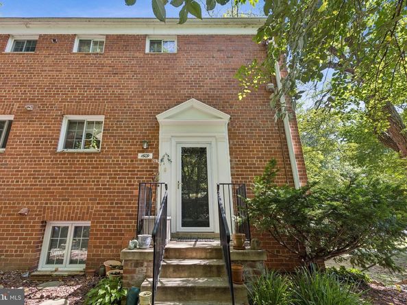 1609 Preston Road, Alexandria VA 22302
