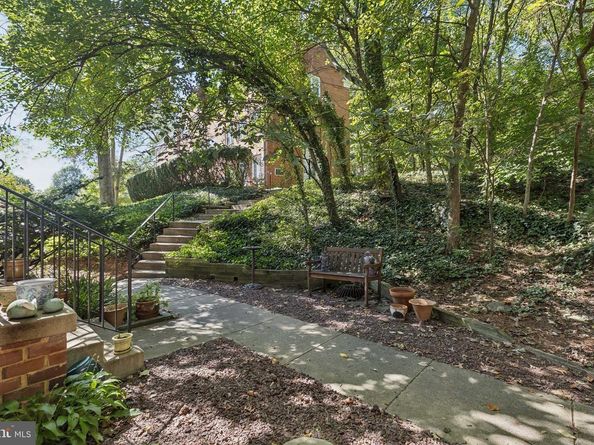 1609 Preston Road, Alexandria VA 22302