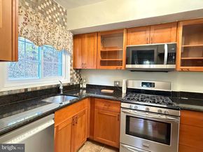 1609 Preston Road, Alexandria VA 22302