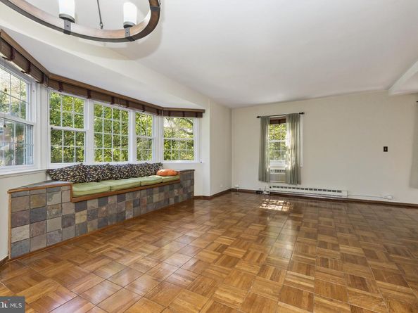 1609 Preston Road, Alexandria VA 22302