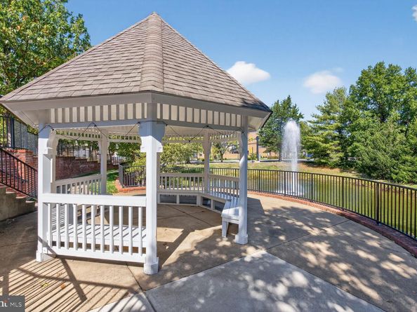 4850 Eisenhower Avenue 201, Alexandria VA 22304