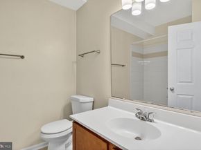 4850 Eisenhower Avenue 201, Alexandria VA 22304