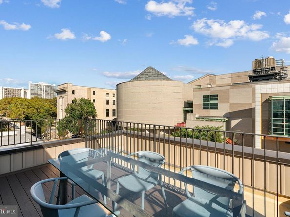 212 N 21st Street 1, Philadelphia PA 19103