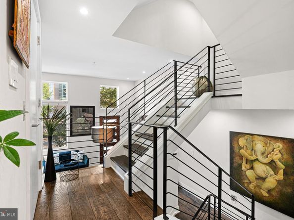 212 N 21st Street 1, Philadelphia PA 19103