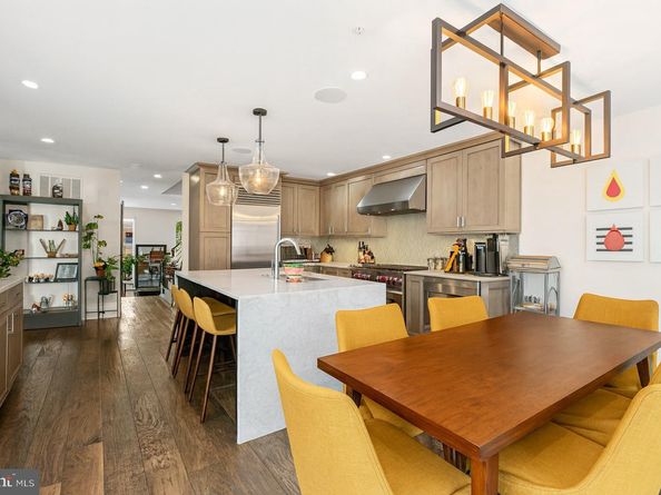 212 N 21st Street 1, Philadelphia PA 19103
