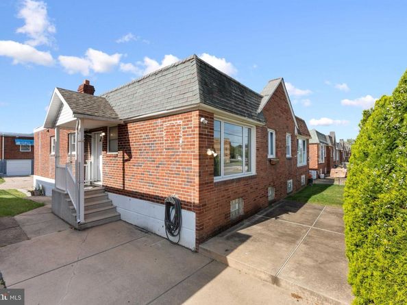 2120 Napfle Street, Philadelphia PA 19152