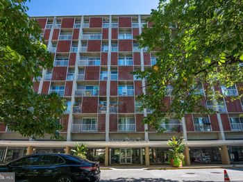 800 4TH Street SW