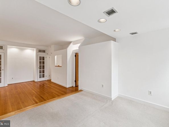 4707 Connecticut Avenue NW 211 & 213, Washington DC 20008