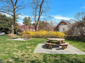 4707 Connecticut Avenue NW 211 & 213, Washington DC 20008