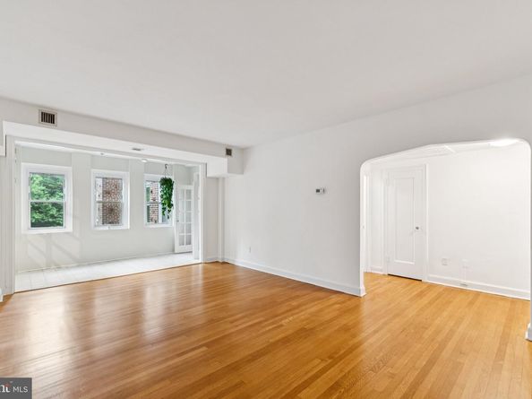 4707 Connecticut Avenue NW 211 & 213, Washington DC 20008