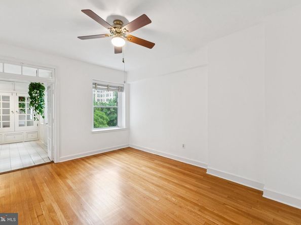 4707 Connecticut Avenue NW 211 & 213, Washington DC 20008