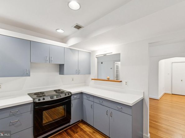 4707 Connecticut Avenue NW 211 & 213, Washington DC 20008