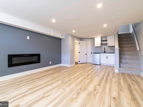 937 E Gorgas Lane, Philadelphia PA 19150