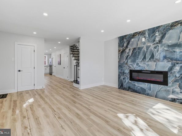 937 E Gorgas Lane, Philadelphia PA 19150