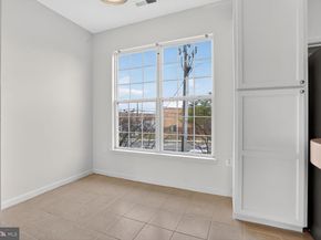 22976 Fontwell Square, Sterling VA 20166