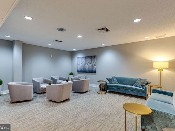 6101 Edsall Road 312, Alexandria VA 22304