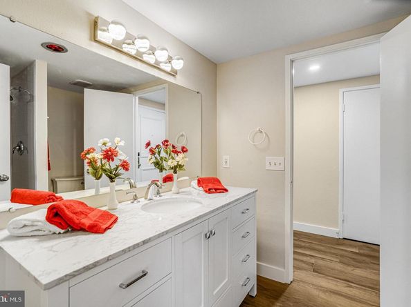 6101 Edsall Road 312, Alexandria VA 22304