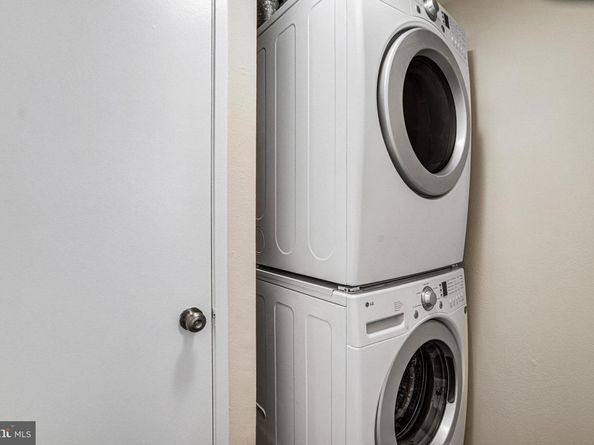 6101 Edsall Road 312, Alexandria VA 22304