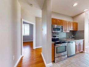 901 N Penn Street R2404, Philadelphia PA 19123