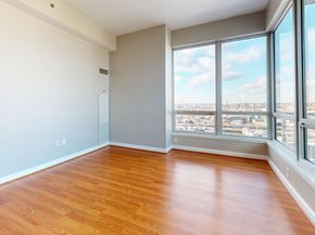 901 N Penn Street R2404, Philadelphia PA 19123