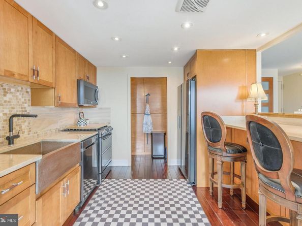 1326 Spruce Street 808, Philadelphia PA 19107