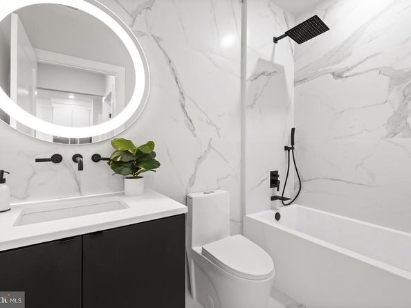 1208 M Street NW 52, Washington DC 20005