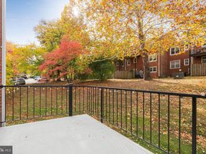 4614 28TH Road S B, Arlington VA 22206