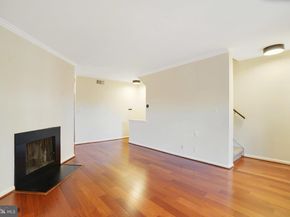 4614 28TH Road S B, Arlington VA 22206