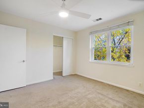 4614 28TH Road S B, Arlington VA 22206