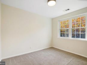 4614 28TH Road S B, Arlington VA 22206