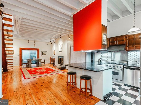 225 Montrose Street, Philadelphia PA 19147