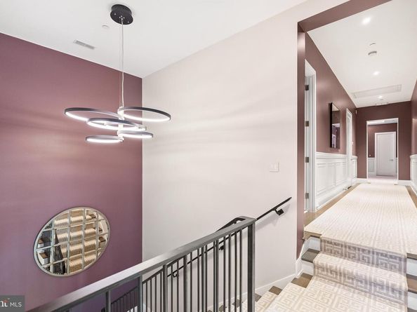 8913 Holly Leaf Lane, Bethesda MD 20817