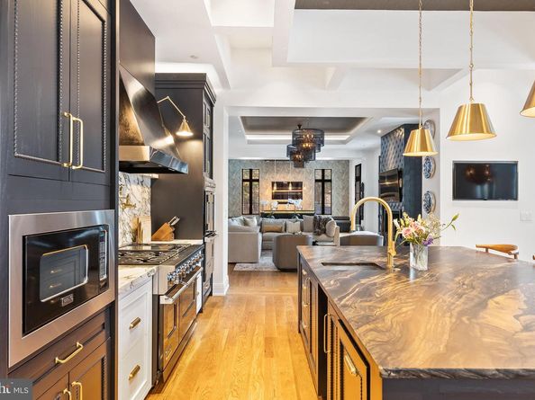 8913 Holly Leaf Lane, Bethesda MD 20817