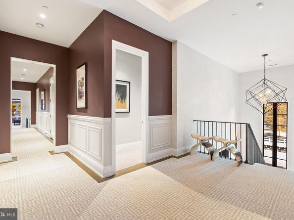 8913 Holly Leaf Lane, Bethesda MD 20817